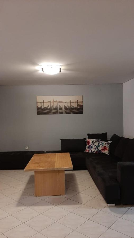 Moderne Souterrainwohnung Crikvenica Luaran gambar