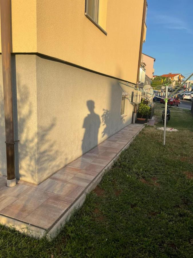 Moderne Souterrainwohnung Crikvenica Luaran gambar